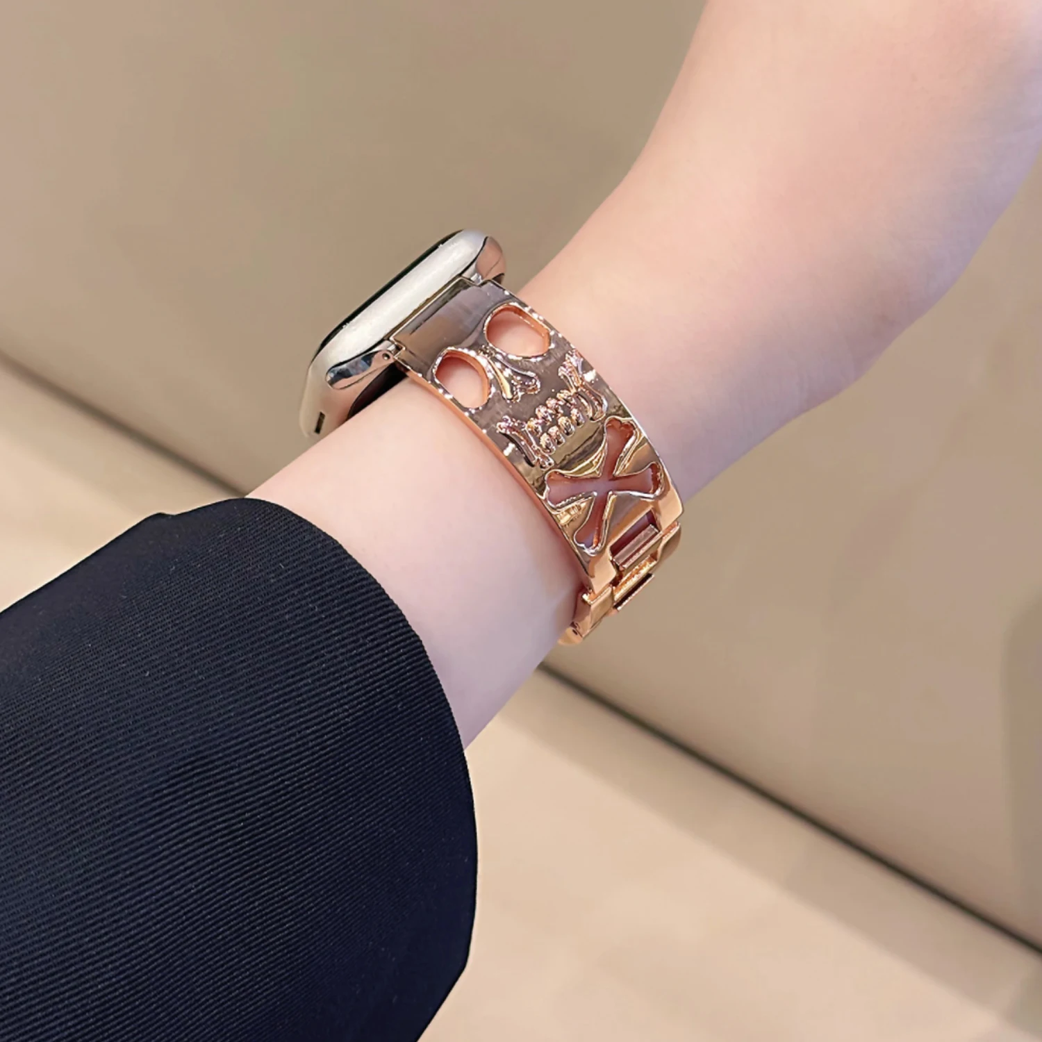 18/20/22 mm Universal-Totenkopf-Metallarmband, geeignet für Huawei Band 8 9 10 Fit3 GT4/5 41 mm 46 mm, personalisiertes, einzigartiges Armband – Detail 18