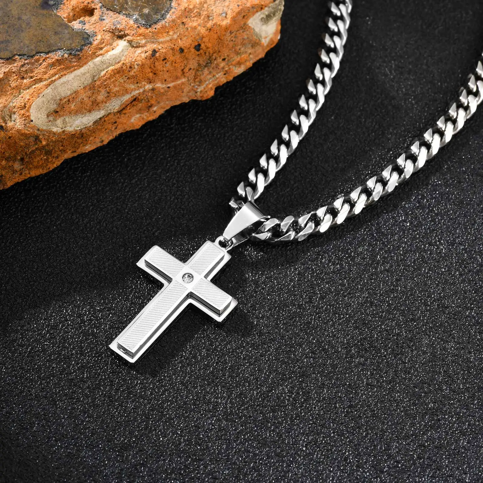  Edelstahl-Kreuz-Anhänger-Halskette für Männer und Frauen, Unisex-Punk-Hip-Hop-Gliederkette, modischer Charm-Schmuck für Jungen