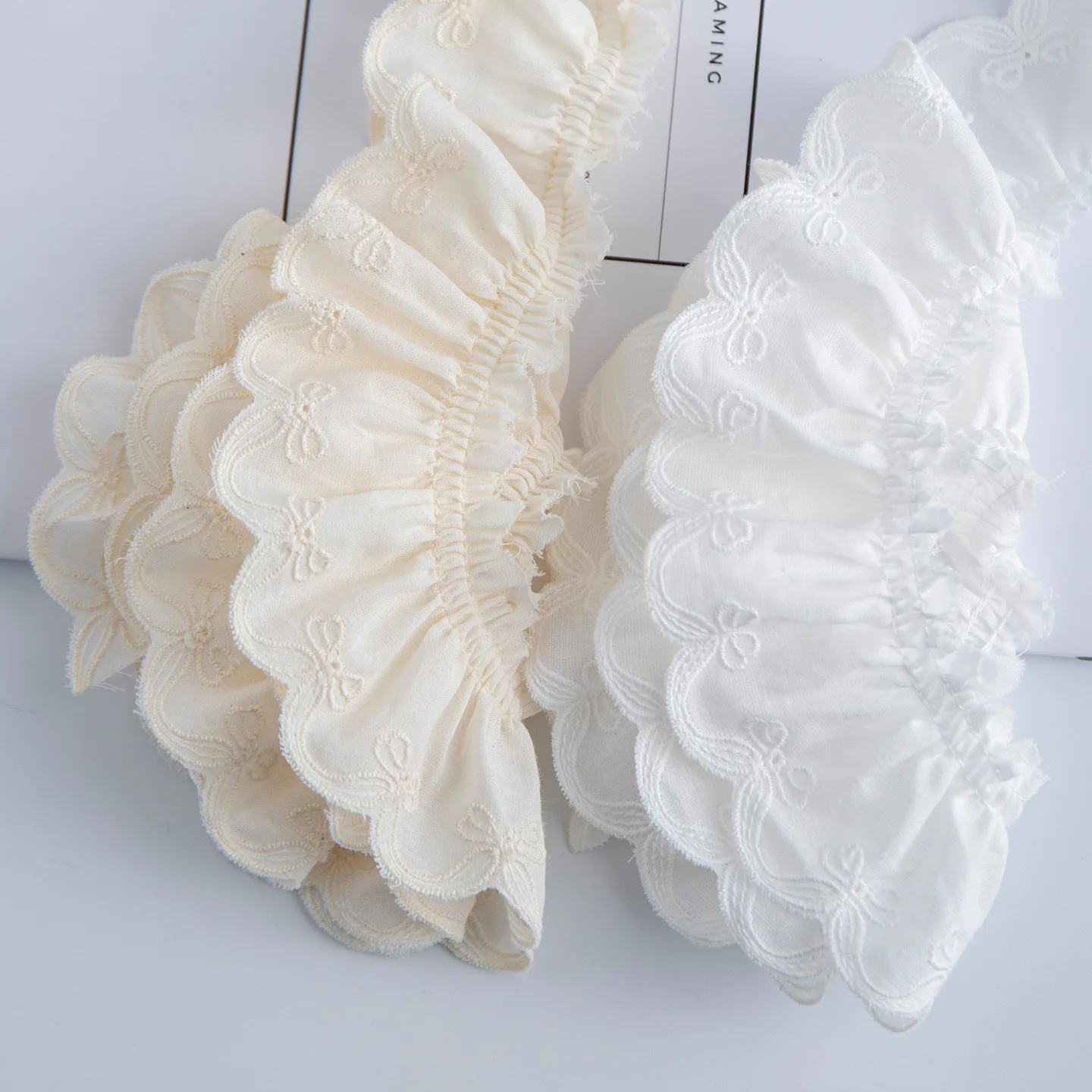White Pure Cotton Pleated Lace Trim - 1 Yard, 4CM Width, Flower Bow Design for DIY Clothing and Hair Accessories