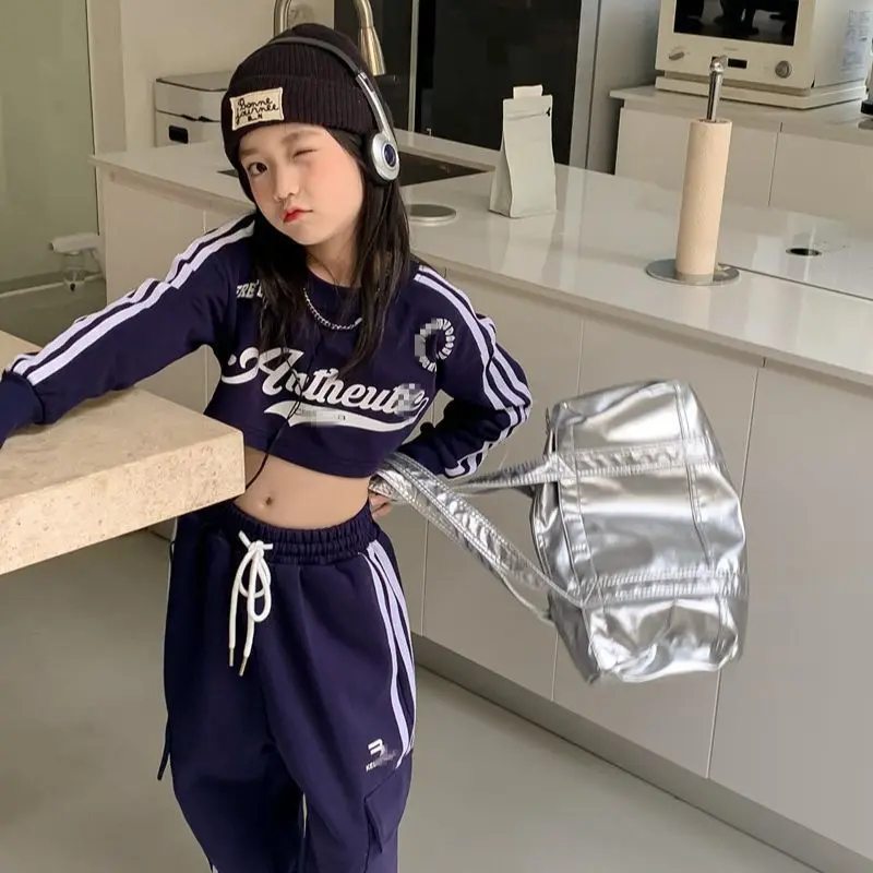 

Autumn 2023 big boys and girls' casual suit China-Chic retro sports jacket short top with straight trousers