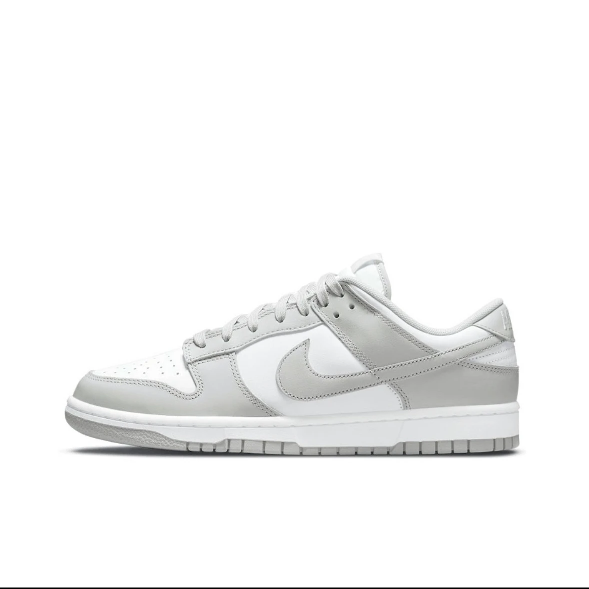 skateboarding shoes Nike Dunk Low men women classic unisex sneakers gray white