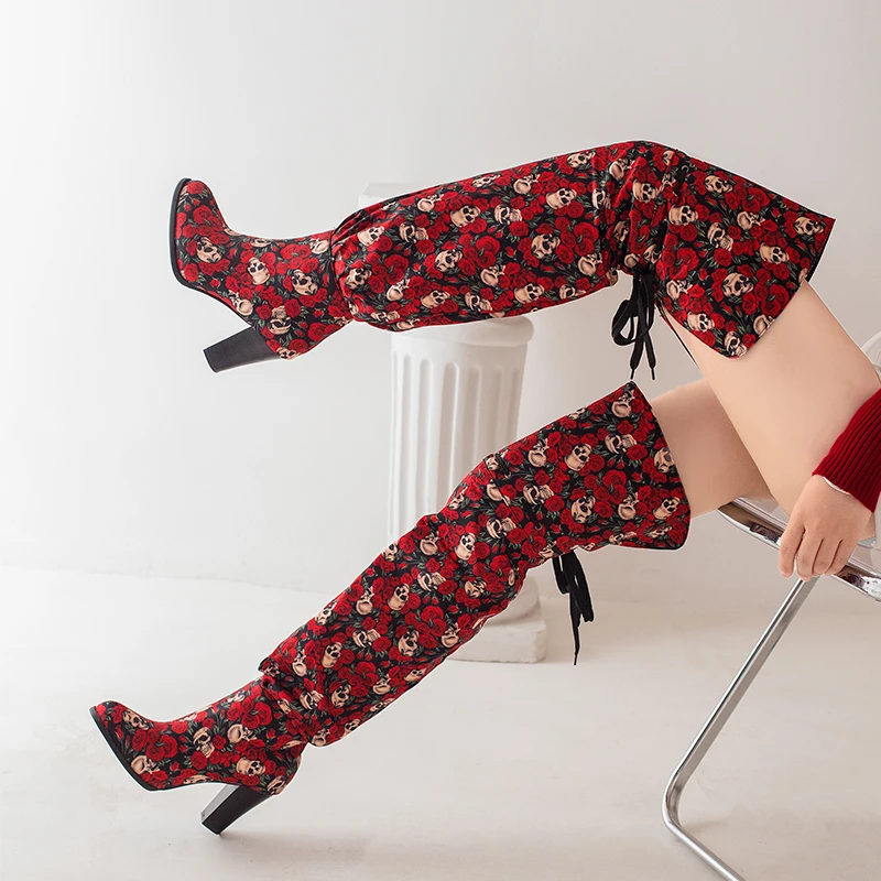 MACUBEZ – NOVARA Blumige Overknees für besondere Anlässe 2 39088-3d3efc.jpg