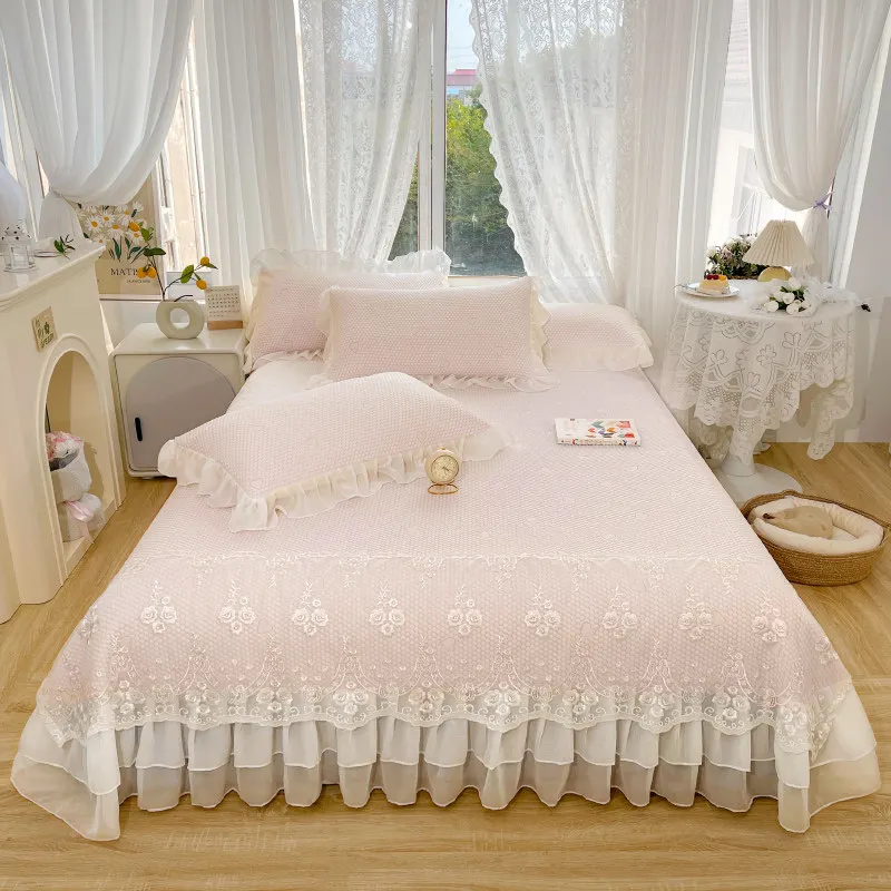 

AI WINSURE Korean Princess Cooling Sleeping Bedspread for Summer with Lace Ruffle Air Conditioning Mat with 2 Pillowcases 3PCS