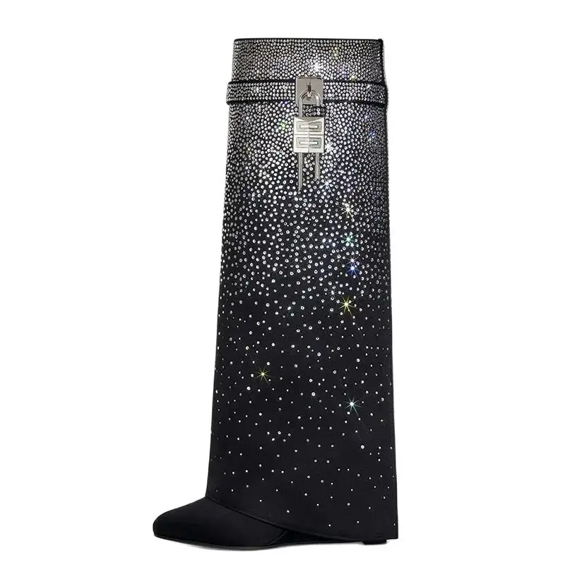 

2024 New Shiny Rhinestone Knee Length Boots Fashion Wedge Heel Long Boots Party Metal Lock Shark Boots Women's Shoes Big Size