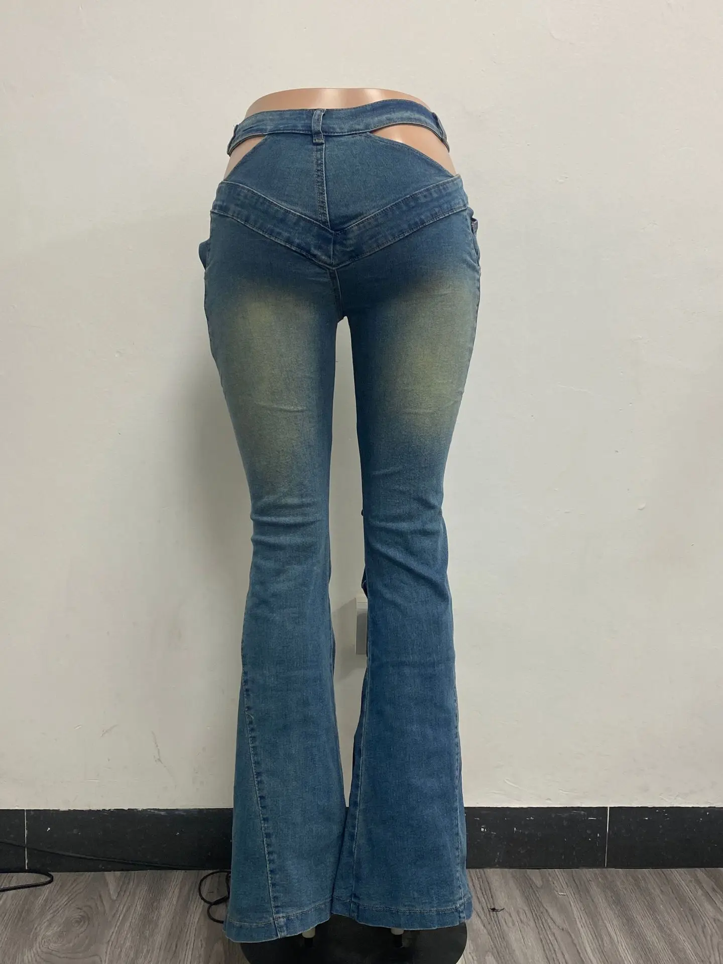 CM.YAYA 2024 단추 여성용 데님 스키니 팬츠, 레트로 찢어진 청바지, 플레어 팬츠, 레이디 캐주얼 벨 하의 바지