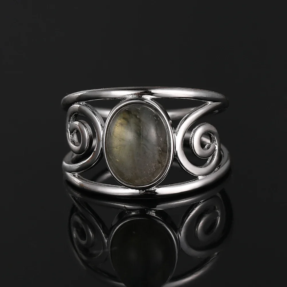 Elegant Green Jade Gemstone Silver Ring - Vintage Style Women's Fine Jewelry