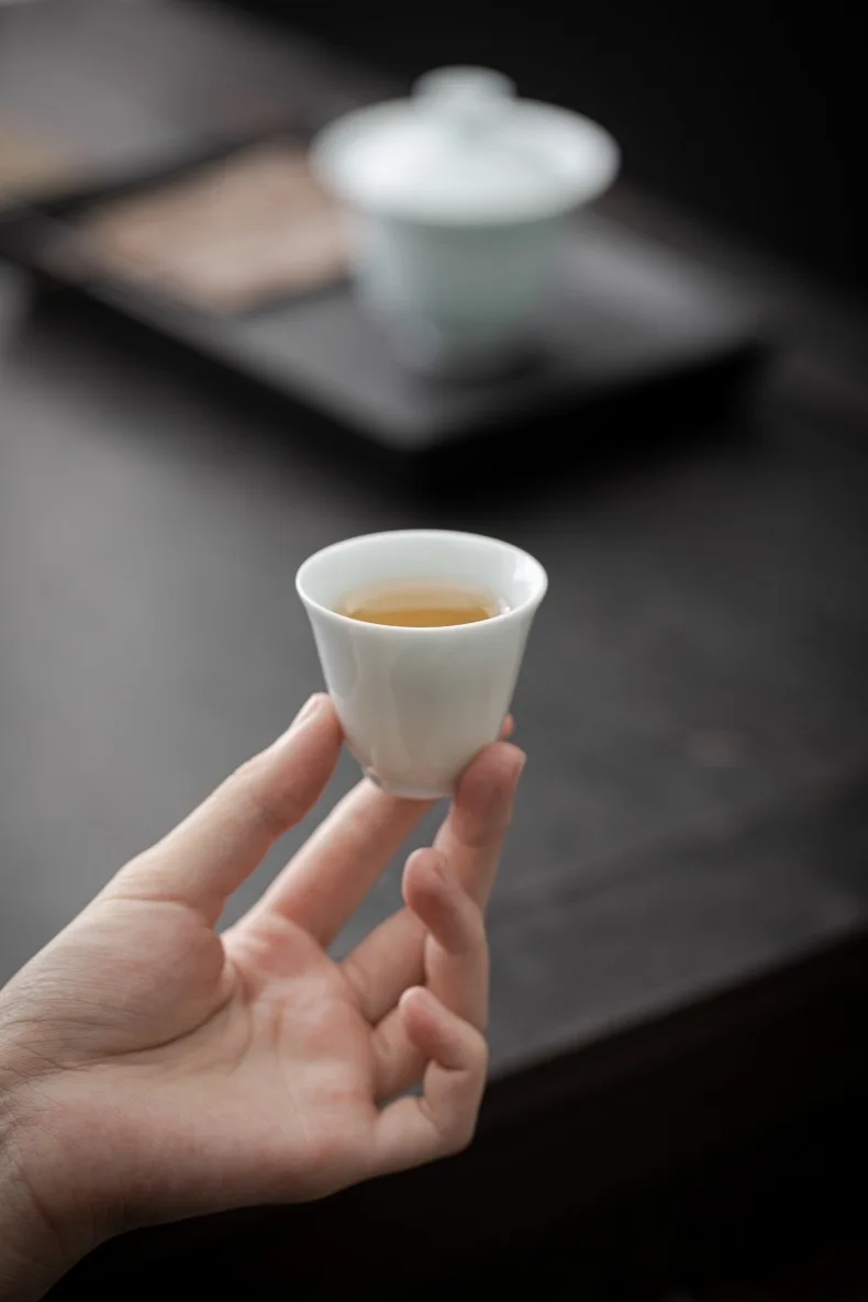 Description Picture 4 of itemKung Fu Tea Cup Green Ceramic Gaiwan Tea Bowl Tea Supplies jingdezhen Teapot Set Teaware