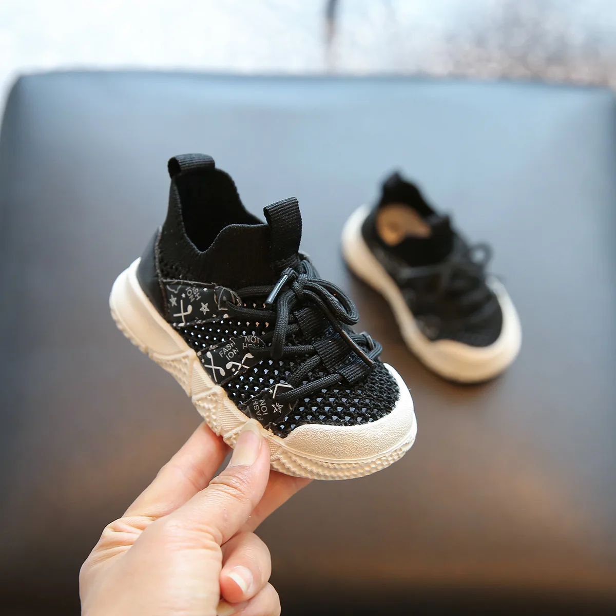 Size 15-25 Baby Girls Shoes Boys First Walkers Infant Toddler Sneaker Rubber Soft Sole Newborn Booties Slippers