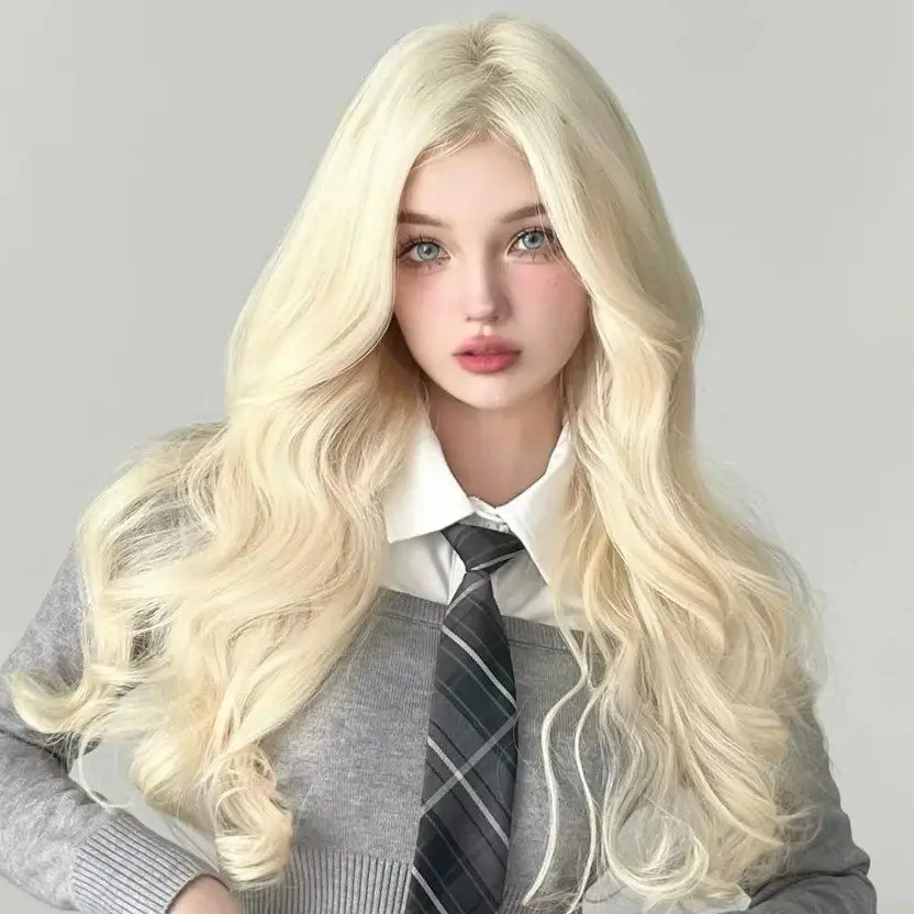 

Синтетический парик для женщин европейские и американские INS естественные модные блонд парик принцессы с длинными вьющимися волосами Лолита Искусственные парики