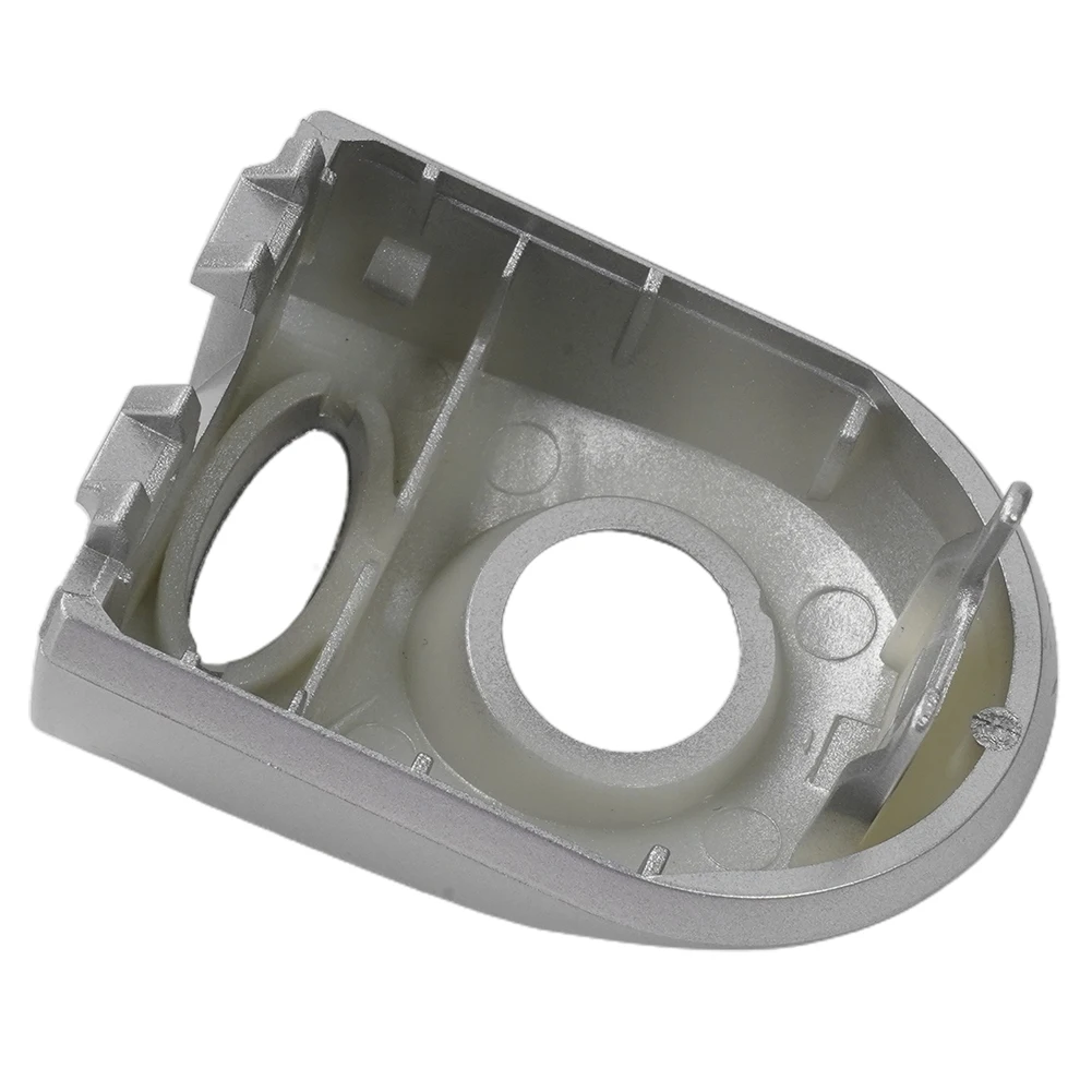 Рисунок 3 - Серая крышка дверной ручки автомобиля