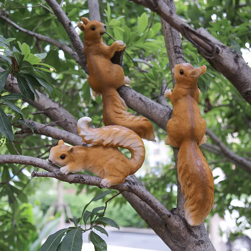 

Creative Resin Simulation Animal Outdoor Garden Hanging from Tree Squirrel Decorative Crafts Resin Animal Sculpture Figurines