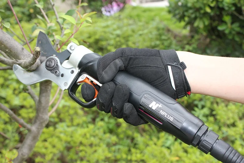 Branches Cutting 36V 8.5AH Lithium Battery Powered Electric Pruning Shears To Europe And Us