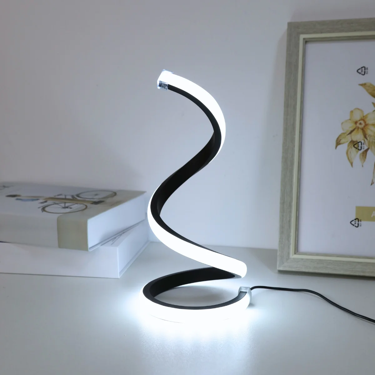 Modern Spiral Three Color Desk Lamp 5