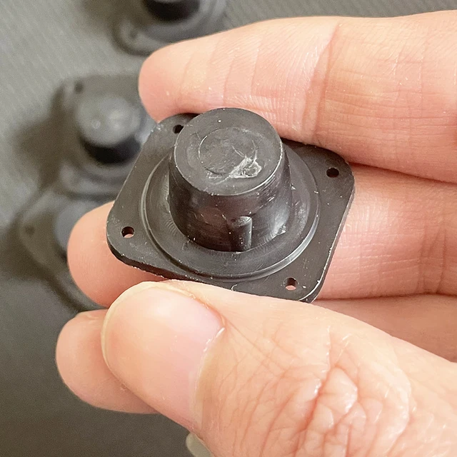 500Db Méh Queen Barna Cellás Szerelvények Nitcot Tenyésztő Pohara Bracket Blokk Rögzítése Műanyag Fekete Méhészeti Szerszámok Tenyésztéséhez - Image 4