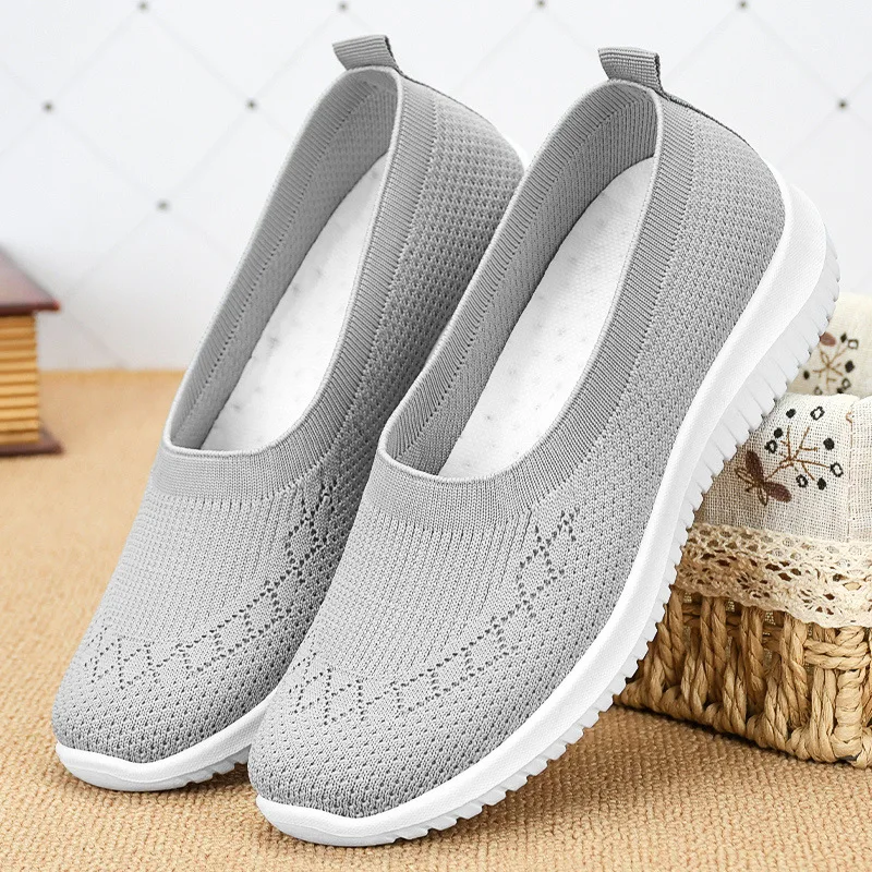 Women Flat Shoes Mesh Breathable Knitted Sneakers Female Casual Chaussure Ladies Spring Summer Footwear Non Slip Mom Flat Shoes