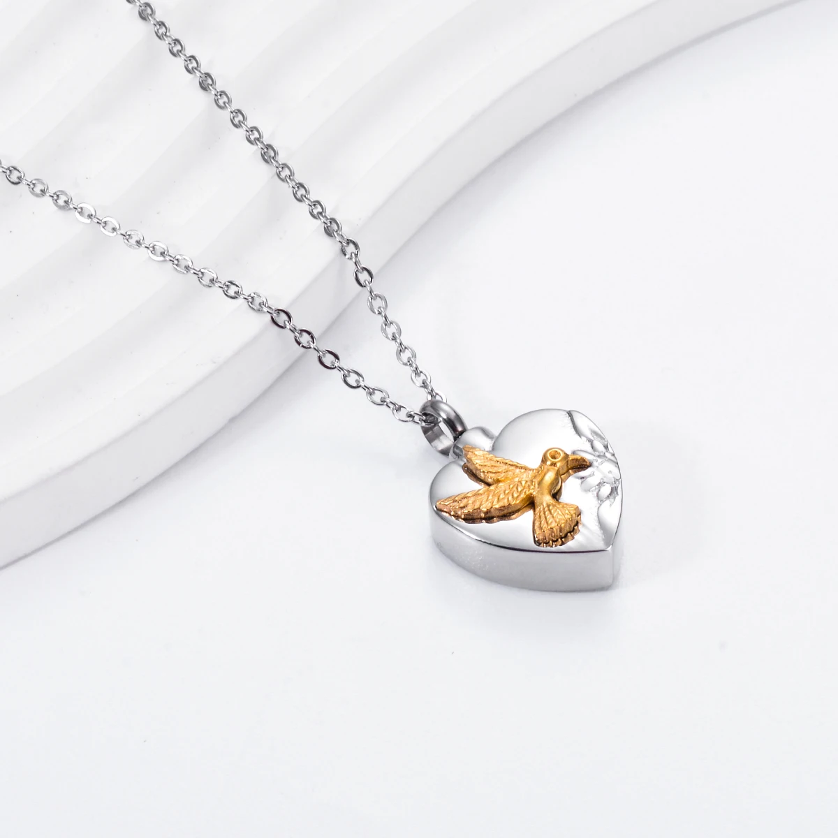 Stainless Steel Heart-shaped Urn Necklaces for Ashes Hummingbird Pendant Animal Cremation Memory Jewelry with Funnel Spoon 6
