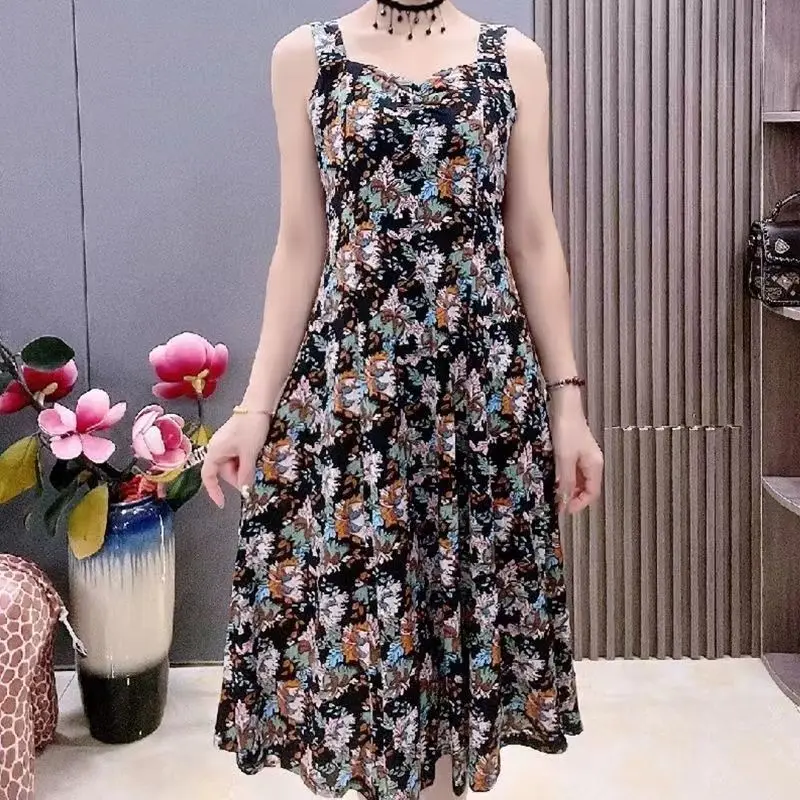 Elegant V-Neck Slip Midi Dress with Vintage Floral Design