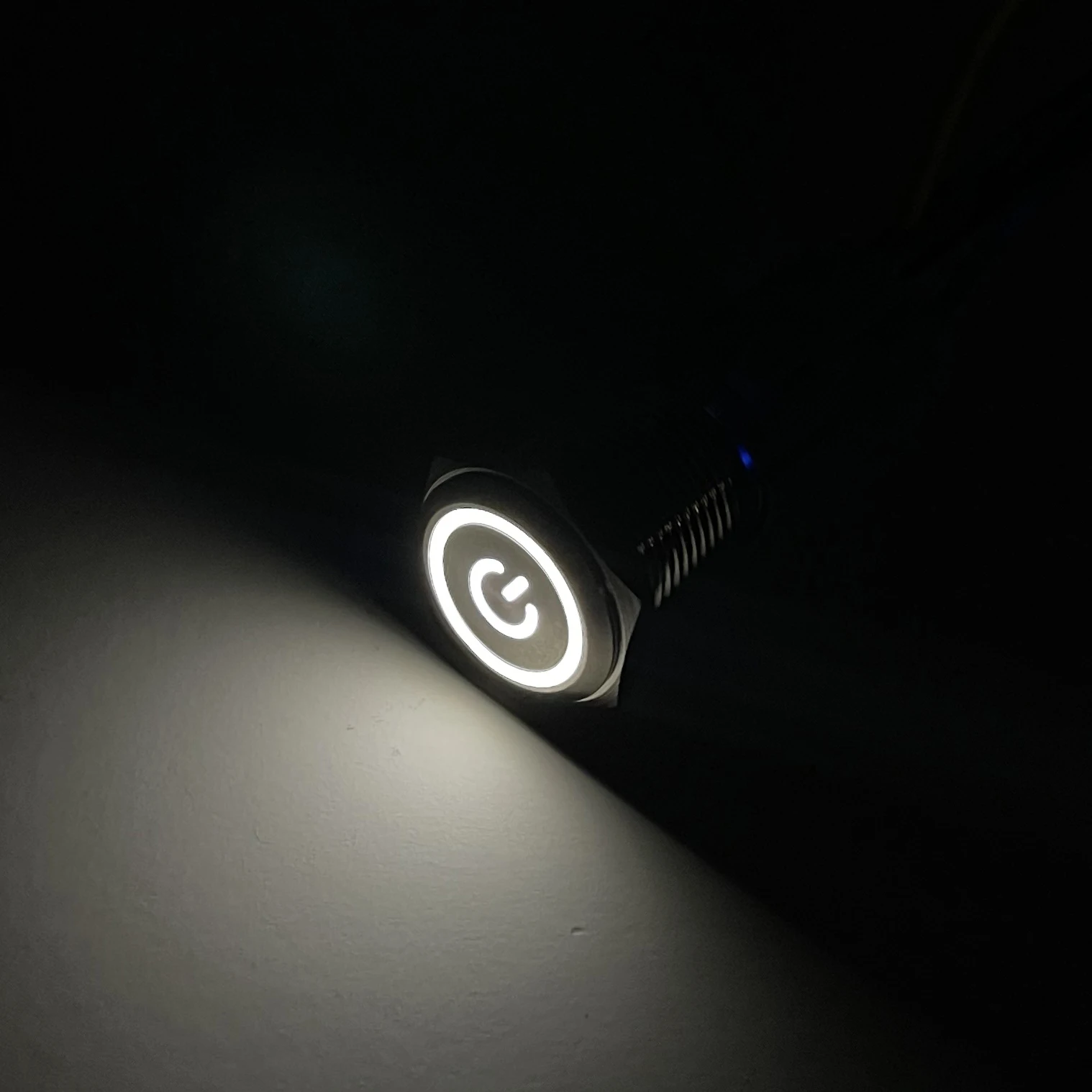 ตัวเลือกสินค้า ปุ่มสวิตช์กันน้ำ LED ปุ่มล็อค ON-OFF