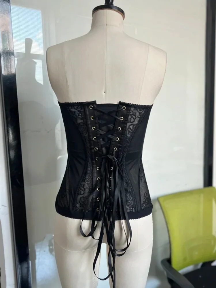Hottie Top Spitze Hohl Sexy Ärmelloses Trägerloses Enges Korsett Frauen Sommer Mode Trend Straße Fotografie Entworfen Party Weste – Detail 4