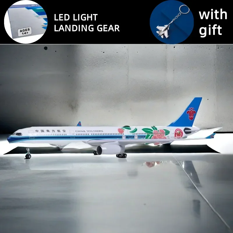 47CM 1:135 Scale 330 A330 Model AIR China SOUTHERN Airlines Airway W Base Wheel Lights Resin Aircraft Plane Toy for collections