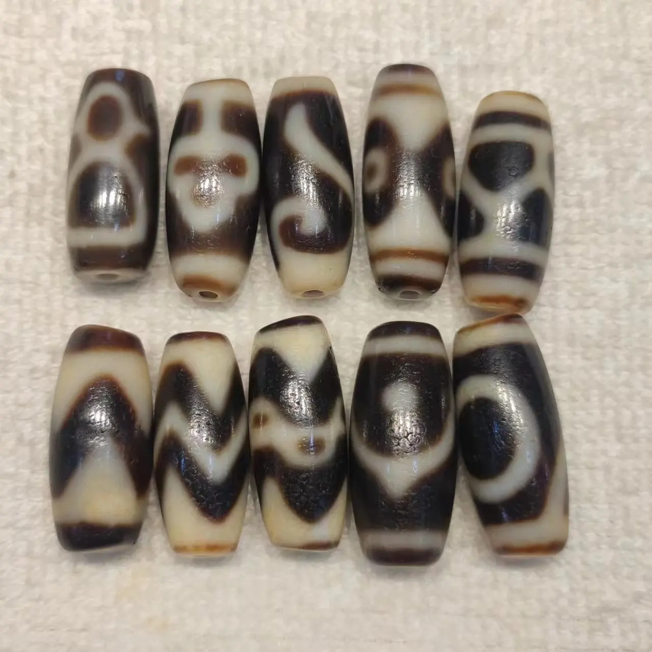 

1pcs/lot natural multi-pattern old agate dzi Yellow teeth Weathering lines DIY necklace bracelet jewelry Handmade beads amulet