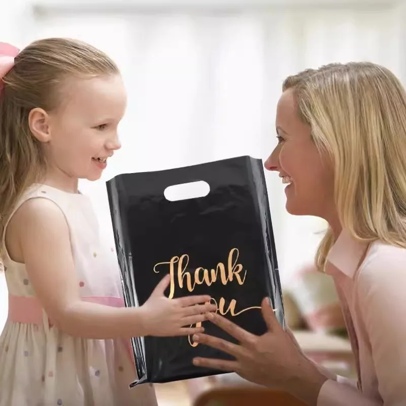 100 Stück Dankeschön-Geschenktüten für Hochzeit, Geburtstag, Party, Gast, Geschenkpapier, Kunststoff-Shop-Taschen, kleine Kleidung, Kosmetik, Verpackungsbeutel, individuell – Detail 3