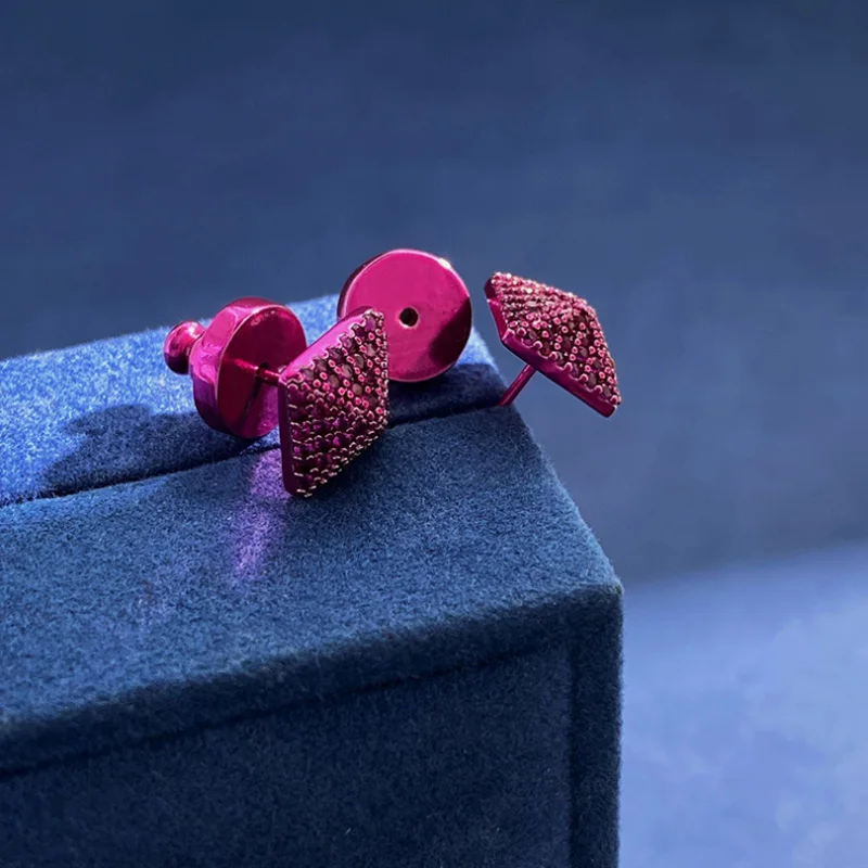 Donia Jewelry Fashion New Titanium Steel Micro-Inlaid AAA Zircon Rivet Earrings Luxury Retro Accessories.