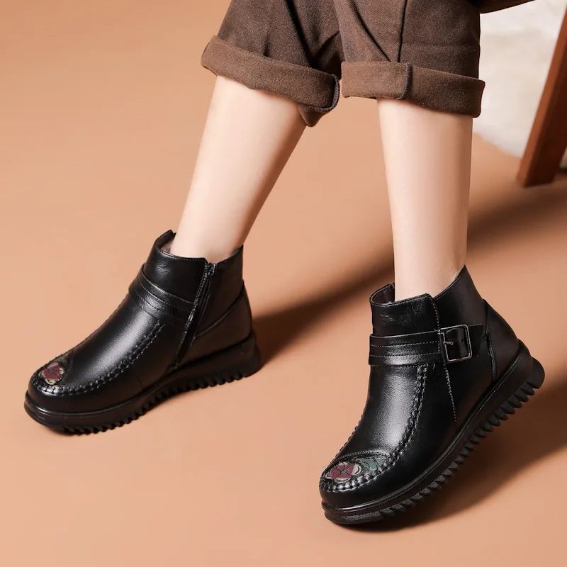 Women Snow Boots Winter Genuine Leather Flat Ankle Boots Female Thick Plush Warm Snow Boots Mother Waterproof Non-slip Booties