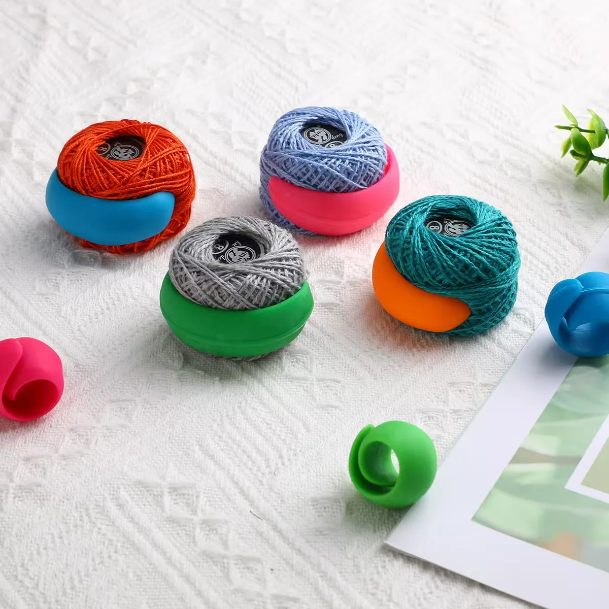Silicone Thread Clips Set-4/12/24pcs Defense Head Detached Spool Fixed Shuttle Core Clips for Embroidery Storage Thread Head