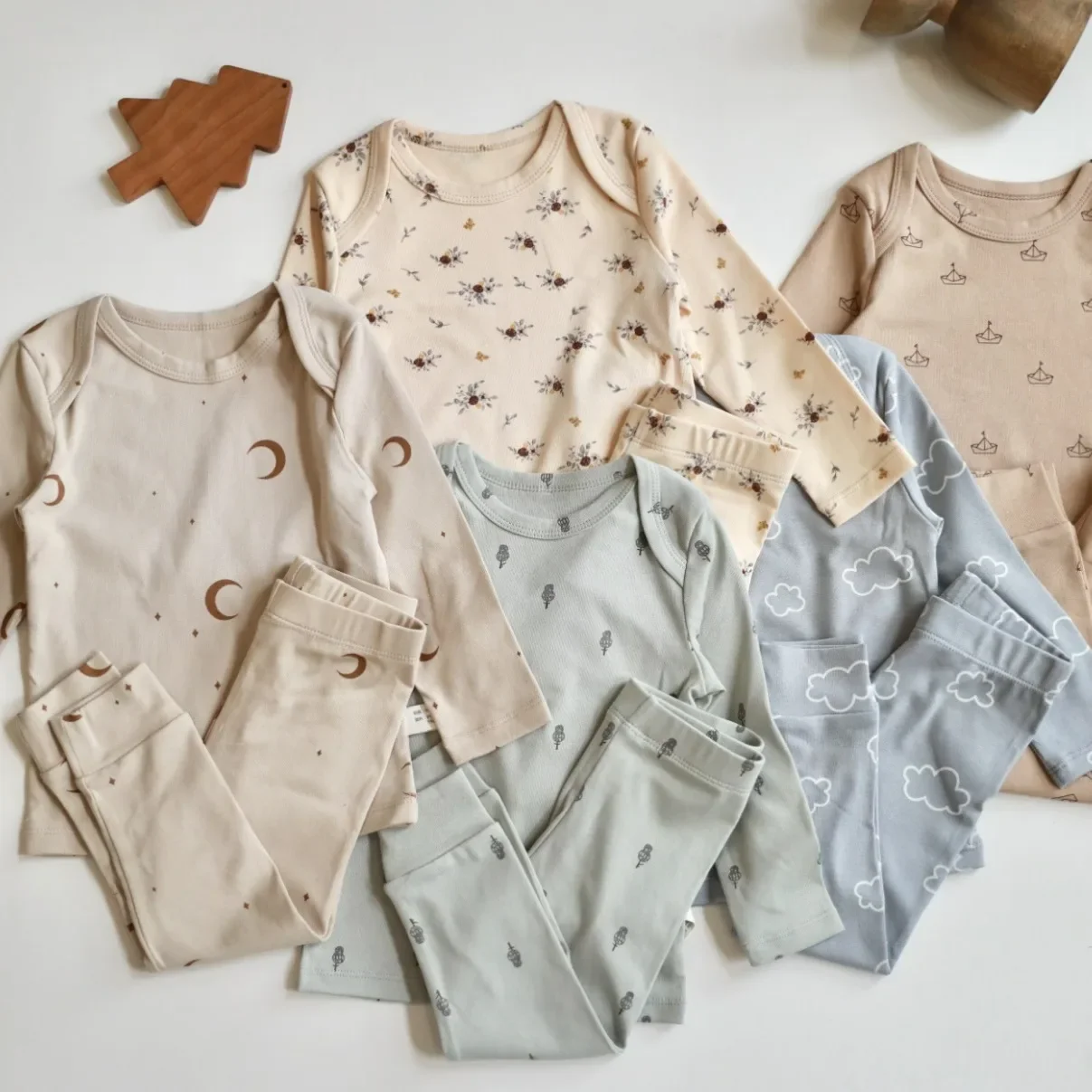 Children's Homewear 2023 Autumn New Cartoon Printing Girls Bottoming Shirt Suit Cotton Cute Baby Pajamas Children's Clothing