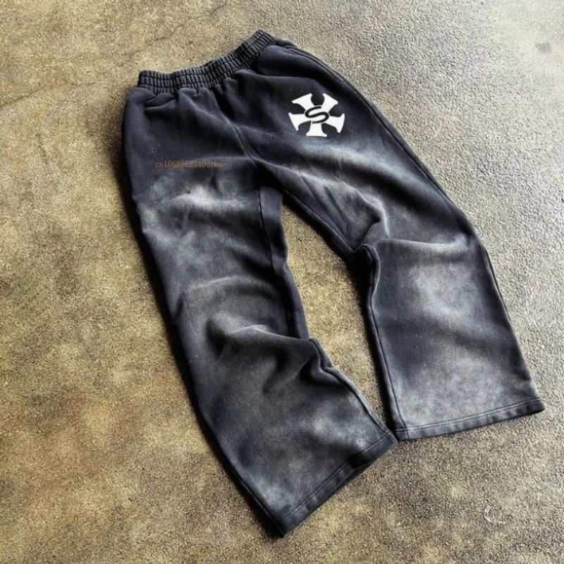 Рисунок 2 - Уличные брюки с широкими штанинами для мужчин и женщин