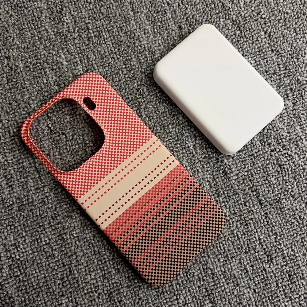 Luxury Carbon Fiber Kevlar Pattern Ultra Thin Magnetic Shockproof Phone Case