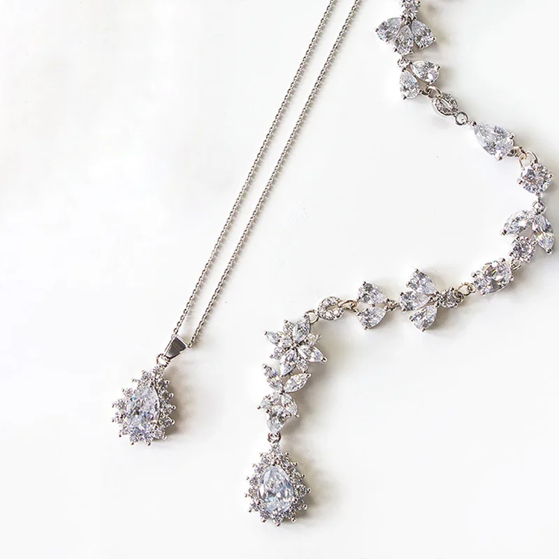 Glamorous Zircon Leaf Back Chain Necklace, Bridal Elegance, Long Water Drop Body Chain, Bridal Wedding Jewelry, Wedding Necklace