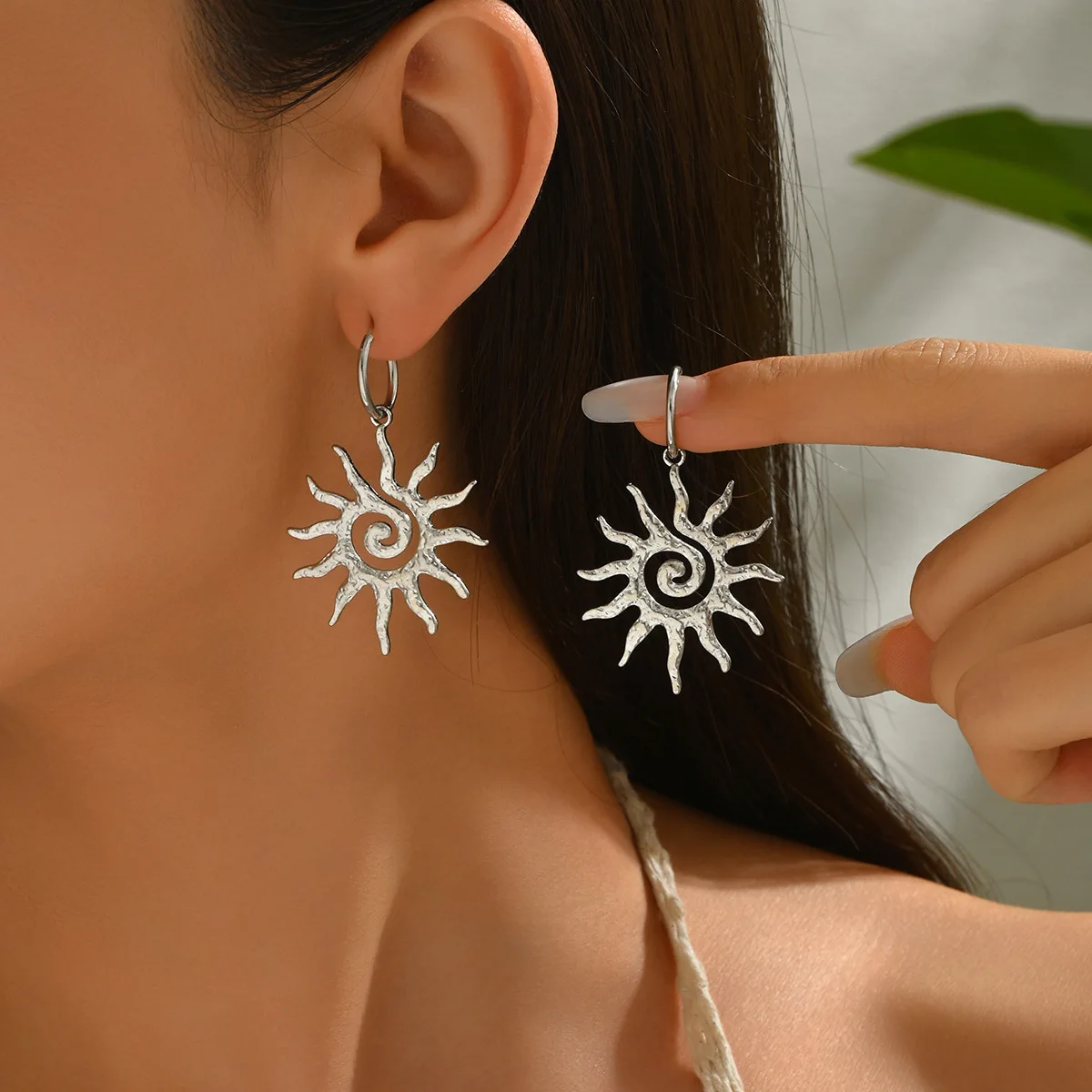 662444 Earrings