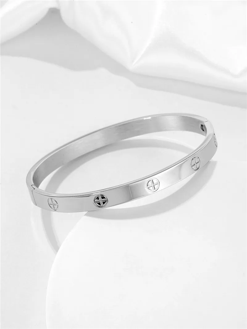 Stainless Steel Bracelet For Women Cuff Bracelets Couple Fashion Bangles Charm Jewellery Accessories