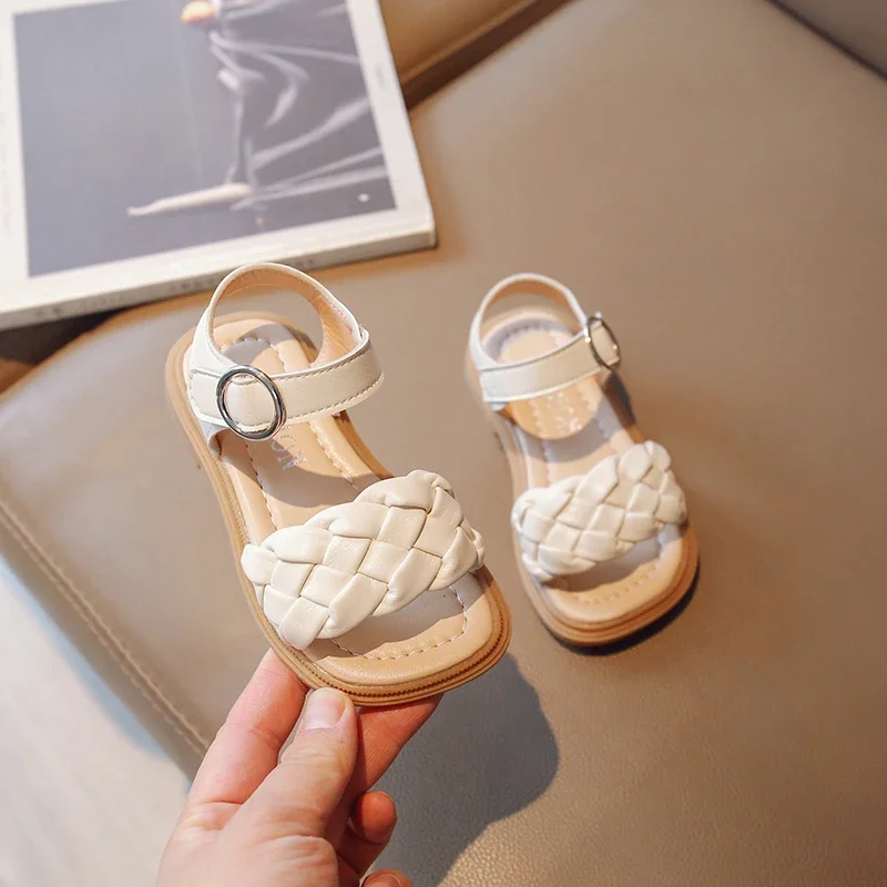 

Girls' Summer New Sandals Korean Design Fashion Woven Weave Children's Beach Shoes Soft Sole Open Toe Princess Shoes Soft Cute