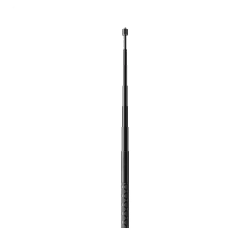 Gros plan sur l'embout de la perche à selfie invisible 114cm compatible Insta360 avec fixation pour caméra, fond flou.