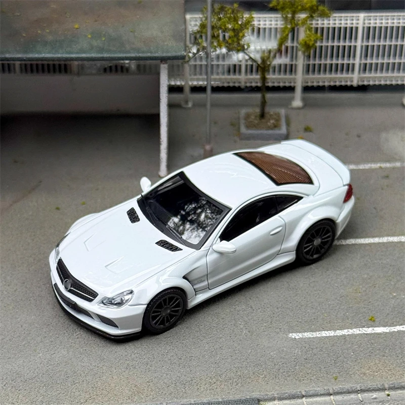 Gear Up Models/GUM 1:64 SL65 Black Series SL class 5 R230 2008 6.0L V12 Die-Cast Car Model Collection Miniature 
