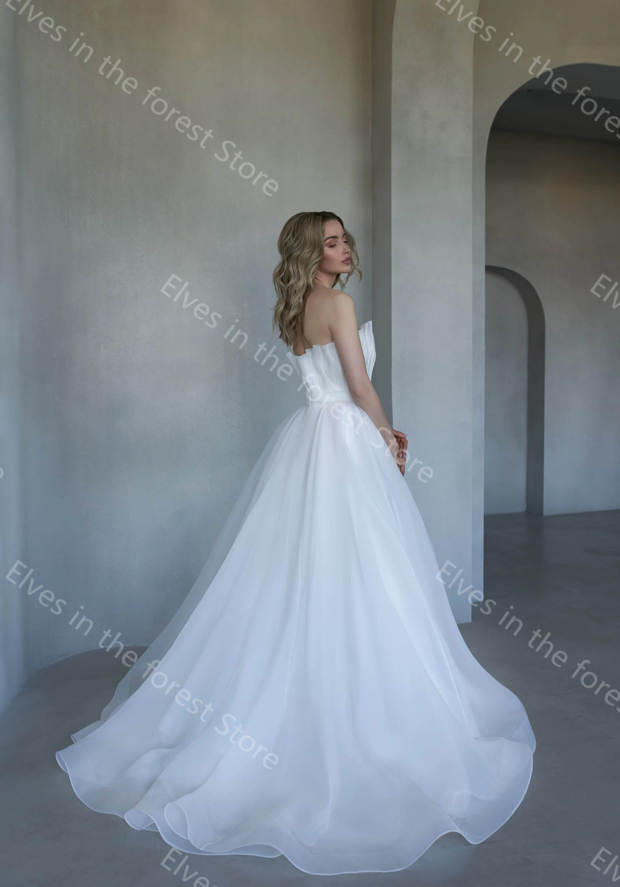 Simple A Line Wedding Dresses for Bride Pleated Floor Length Bridal Gowns with Detachable Sleeves Sexy Ruched Vestidos De Mariee
