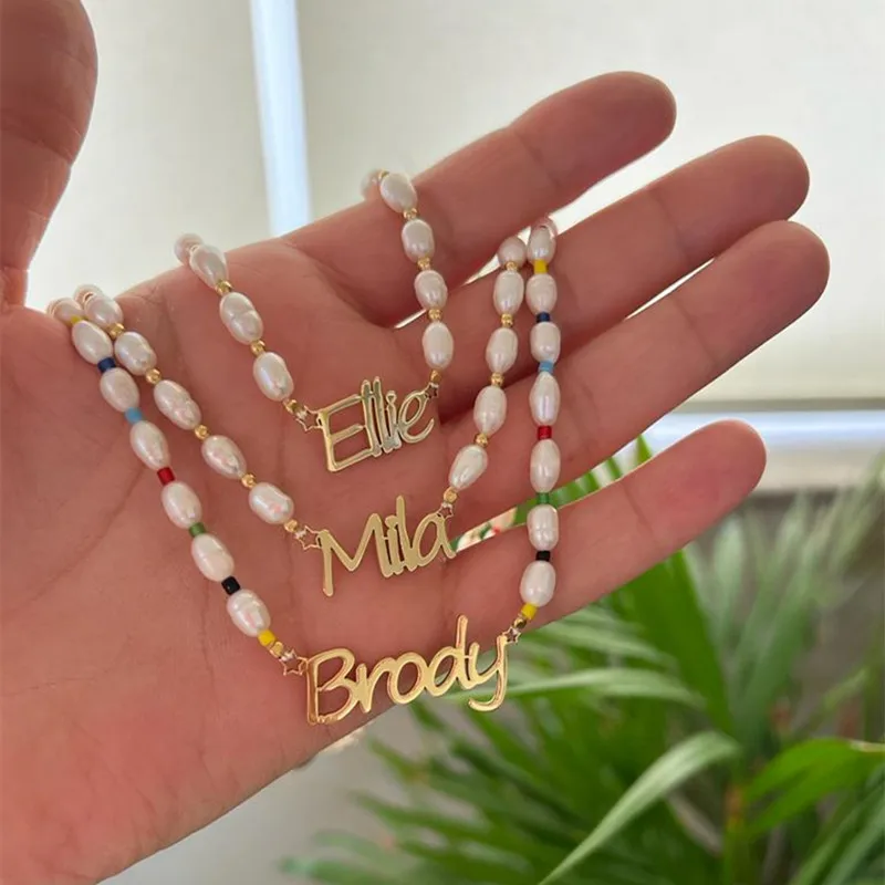 

Индивидуальное ожерелье из жемчуга DUOYING с именем на заказ, именная табличка с жемчужной цепочкой, ювелирные изделия из нержавеющей стали, ожерелье из бусин с буквами