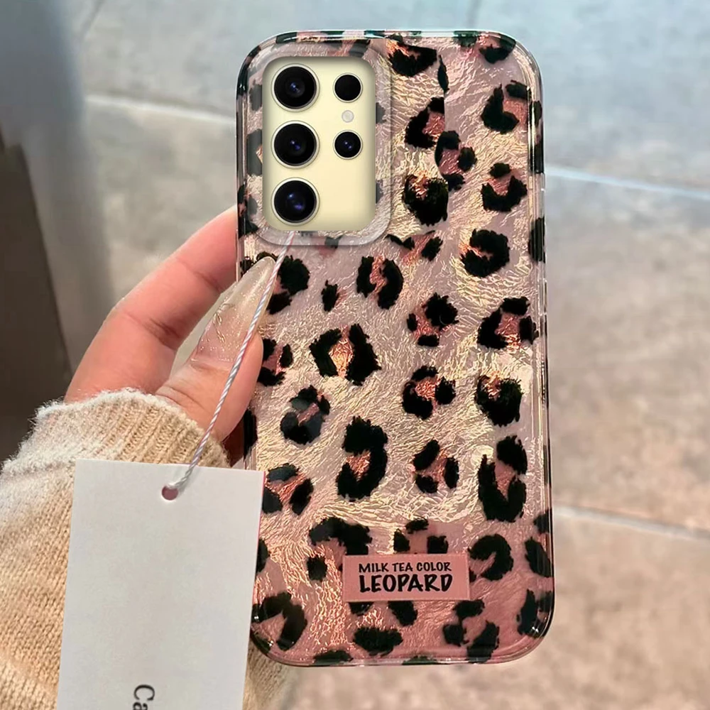 Chic Retro Pink Leopard Print Phone Case