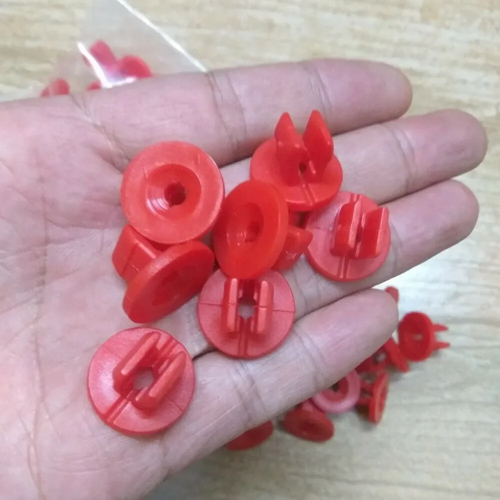 30pcs Plastic Screw Grommets Nylon Nut For FORD Under-Body Shield Nut Set Red W702438-S300 Interior Accessories NEW