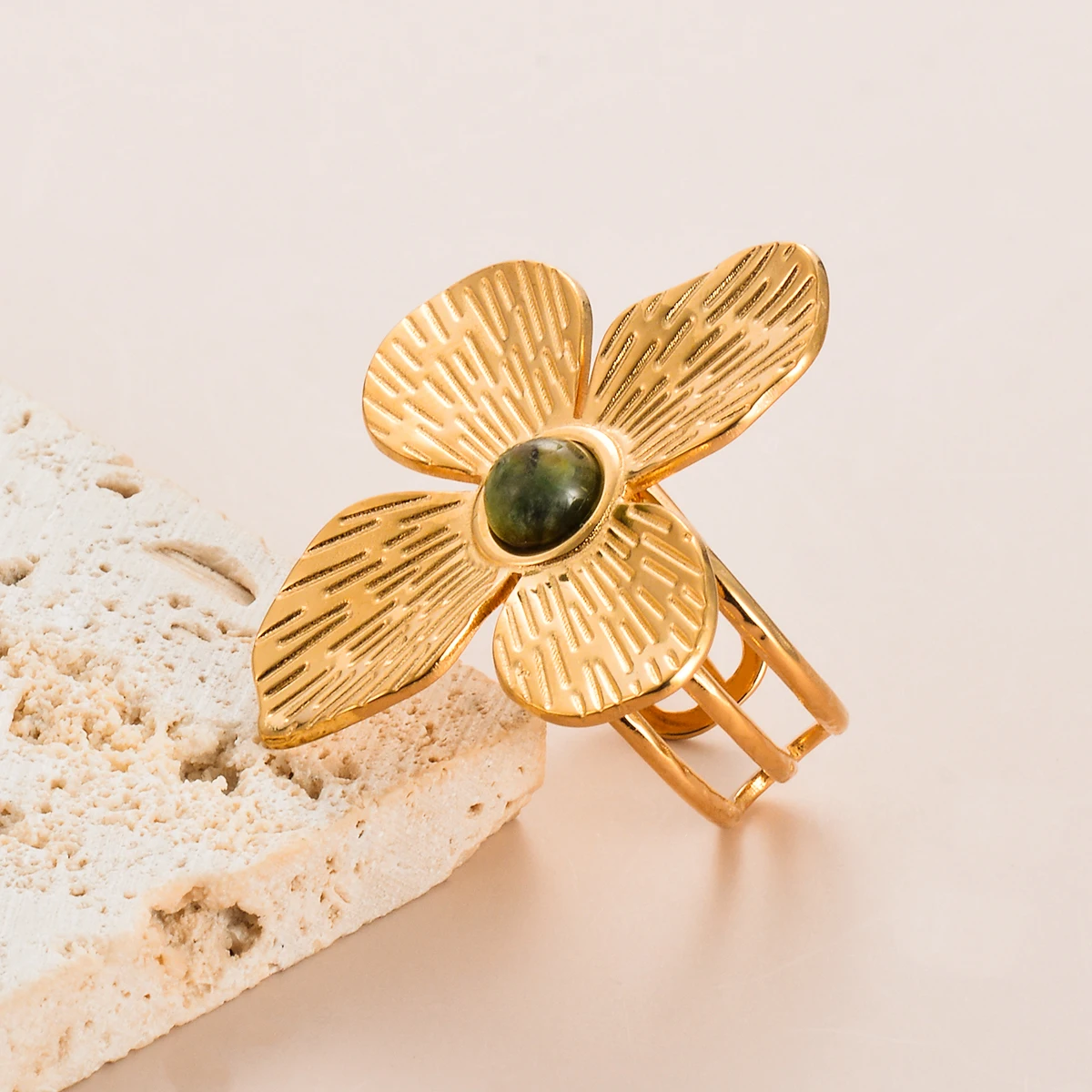 Adjustable New Stainless Steel Flower Turquoise Natural Stone Big Open Ring for Women Charm Trendy Finger Jewelry Bijoux Gift