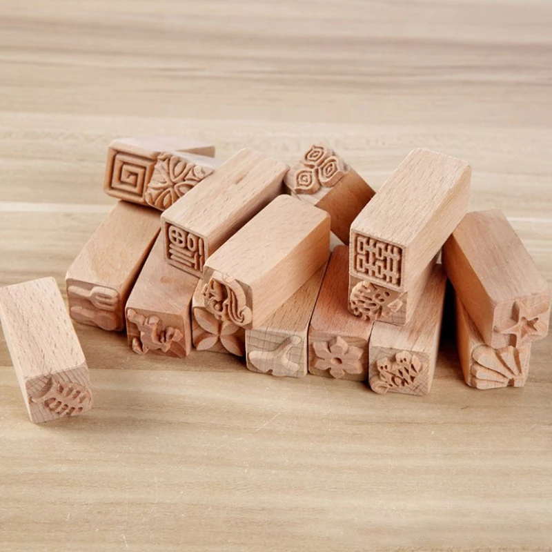 Hand Carved Wooden Stamps Wood Seal for Printing DIY Clay Pottery Printing Blocks Clay Tool Fish Bone / Squirrel / Flower Deer
