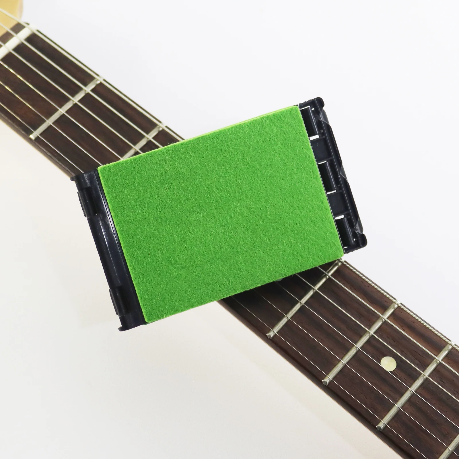 Kit per la pulizia delle corde e della tastiera della chitarra - Strumento di cura premium con panno in microfibra per chitarra elettrica, basso, chitarra acustica, ukulele - Image 3