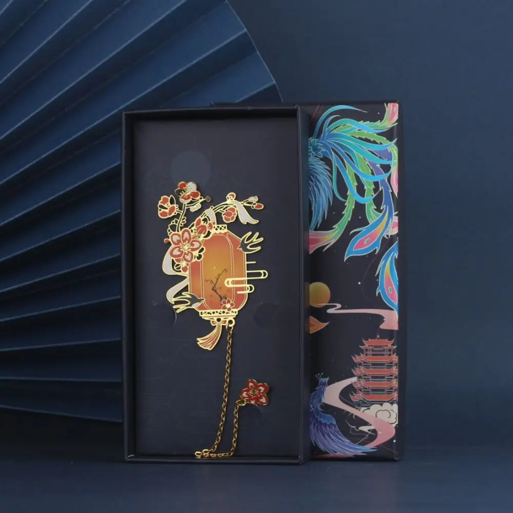 Book Page Marker Metal Hollowed Bookmark Creative Good Luck Book book-page-marker-metal-hollowed-bookmark-creative-good-luck-book