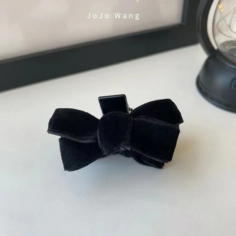 [VVV] 韓国☆Princess Velvet Mid Ribbon Hairpin PRINCESS VELVET MID RIBBON HAIRPIN _ BLACK - VVV | 60