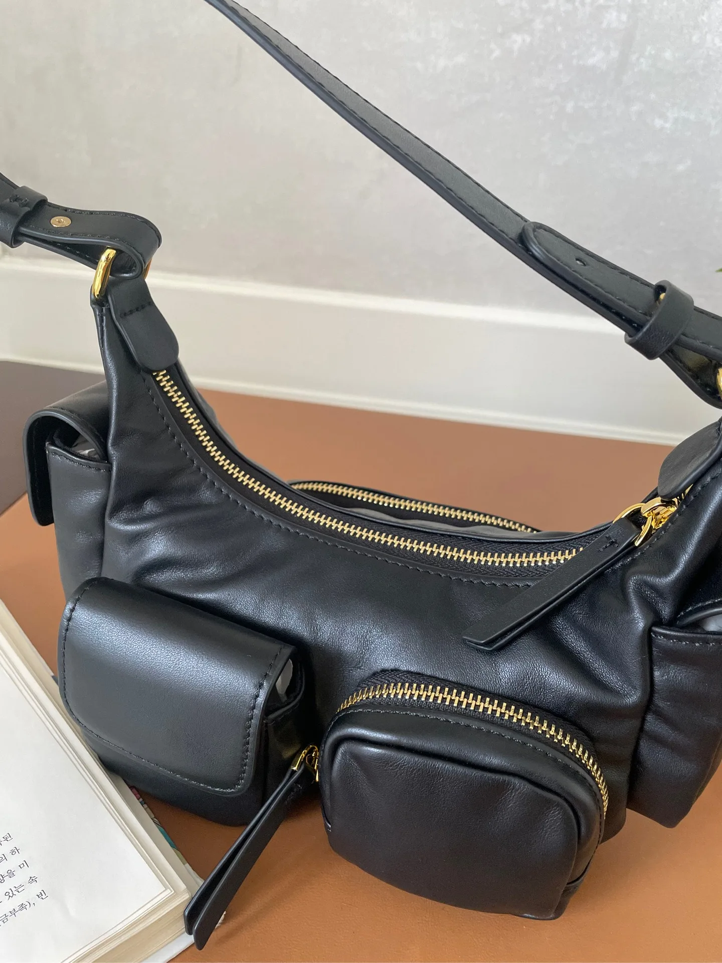 Maxdutti Minimalist Fashion Bag Women Ggenuine Leather Bag Single Shoulder Underarm Bag Handmade Motorcycle Cowhide Bag