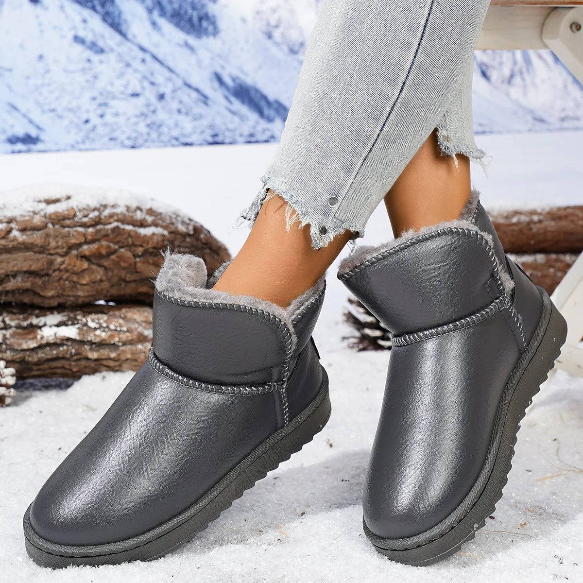 New Waterproof Woman Snow Boots 2025 Winter Non-Slip Thicken Plush Ankle Boots Women Slip-On Soft Sole Warm Cotton Padded boots