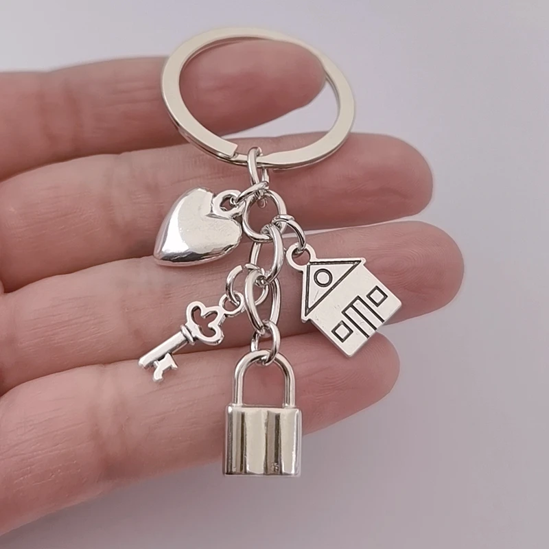 House Key Chain Hut Small Gift Key Pendant New Real Estate Opening Gift  Wholesale Can Be Used As Carrier For Laser Engraving